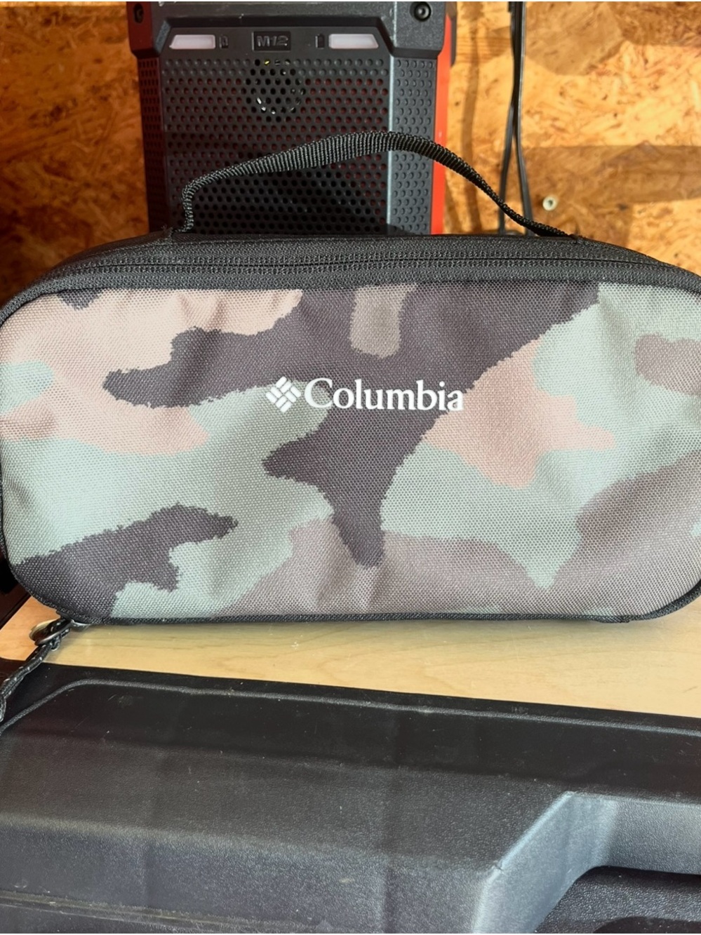 Columbia Green Black Camouflage Travel Pouch